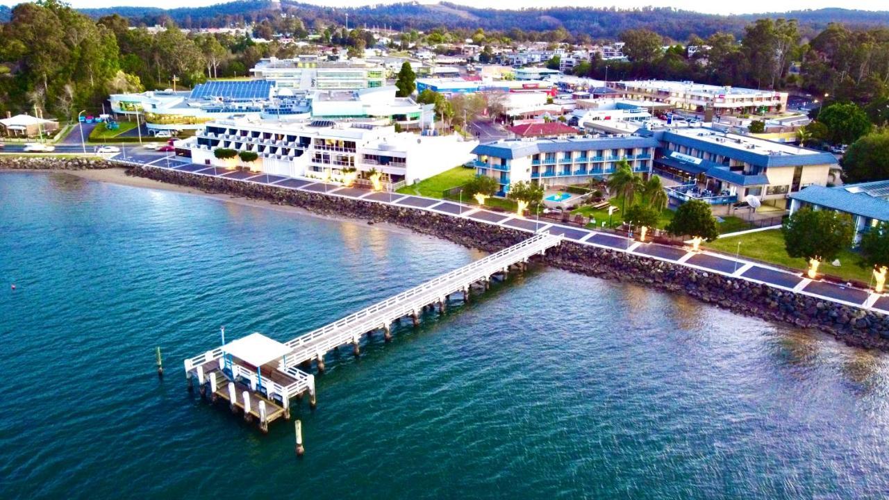 Zorba Waterfront Motel Батманс-Бэй Экстерьер фото